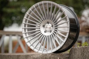 CORSPEED ATMOS Silver 9,5x22 5x112 Lochkreis
