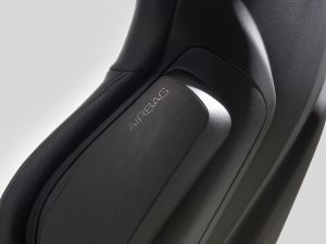 Recaro Cross Sportster CS mit Seitenairbag Kunstleder schwarz / Dinamica rot Beifahrerseite mit ABE und Sitzheizung