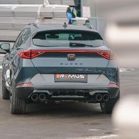 Remus Absorptions-Sportschalldämpfer mittig für  links/rechts-Anlage (ohne Endrohre), inkl. (EG-) Genehmigung passend für Seat Formentor 1.4l e-Hybrid 180 kW DSG VZ 245 (Verbrenner 110 kW DGE mit OPF, Elektro 55kW / max. 80 kW) 02/2021=>